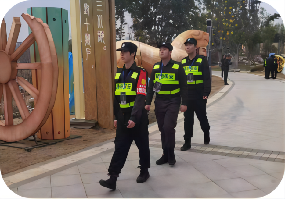 成都東安湖國(guó)際旅游度假區(qū)首屆燈會(huì)